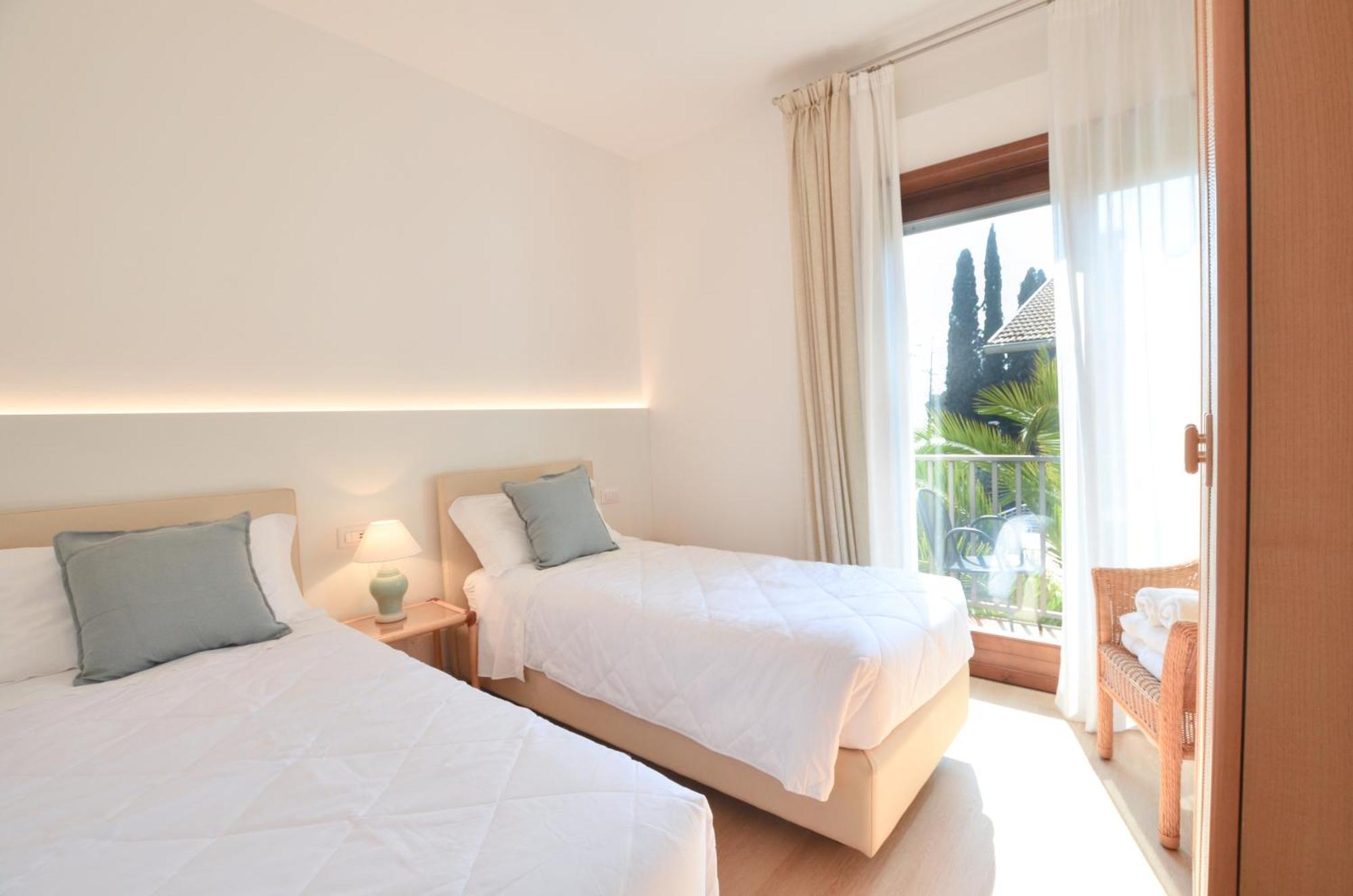 Villa Phoenix - Lake Apartments Ρίβα ντελ Γκάρντα Εξωτερικό φωτογραφία