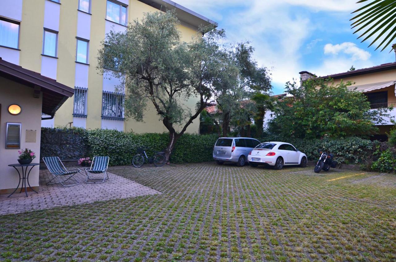 Villa Phoenix - Lake Apartments Ρίβα ντελ Γκάρντα Εξωτερικό φωτογραφία
